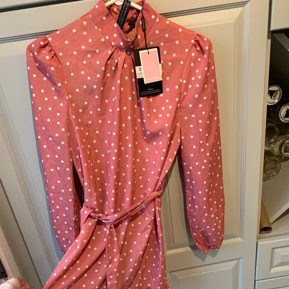 NWT Pretty Little Thing Dress - Picture 3 of 7